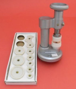 GLASS PRESS W/ 12 SCROW
